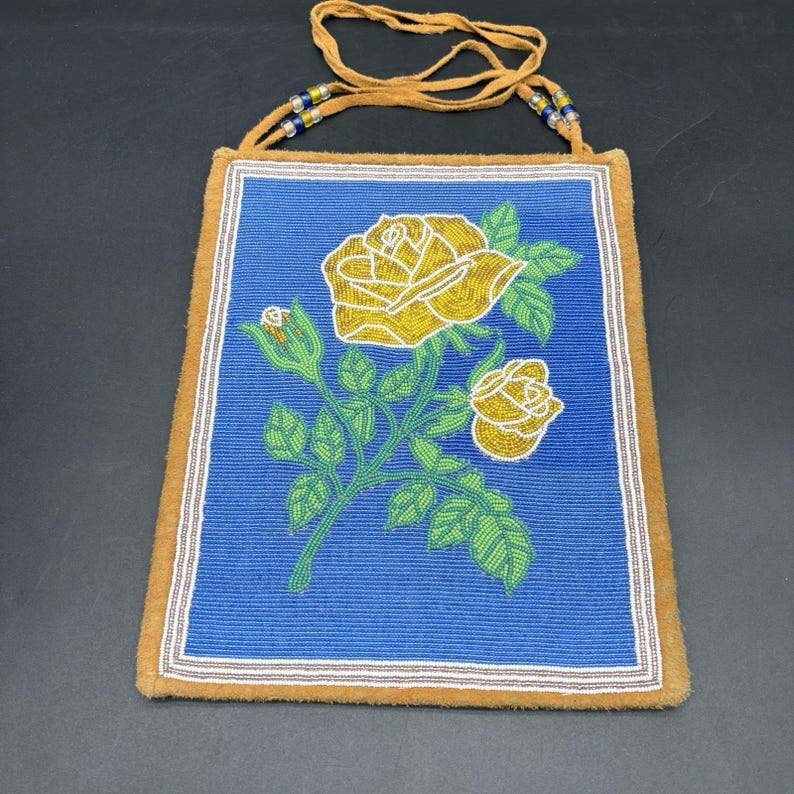 Sac à bandoulière en cuir perlé à la main vintage Roses florales + revers en laine Pendleton image 2