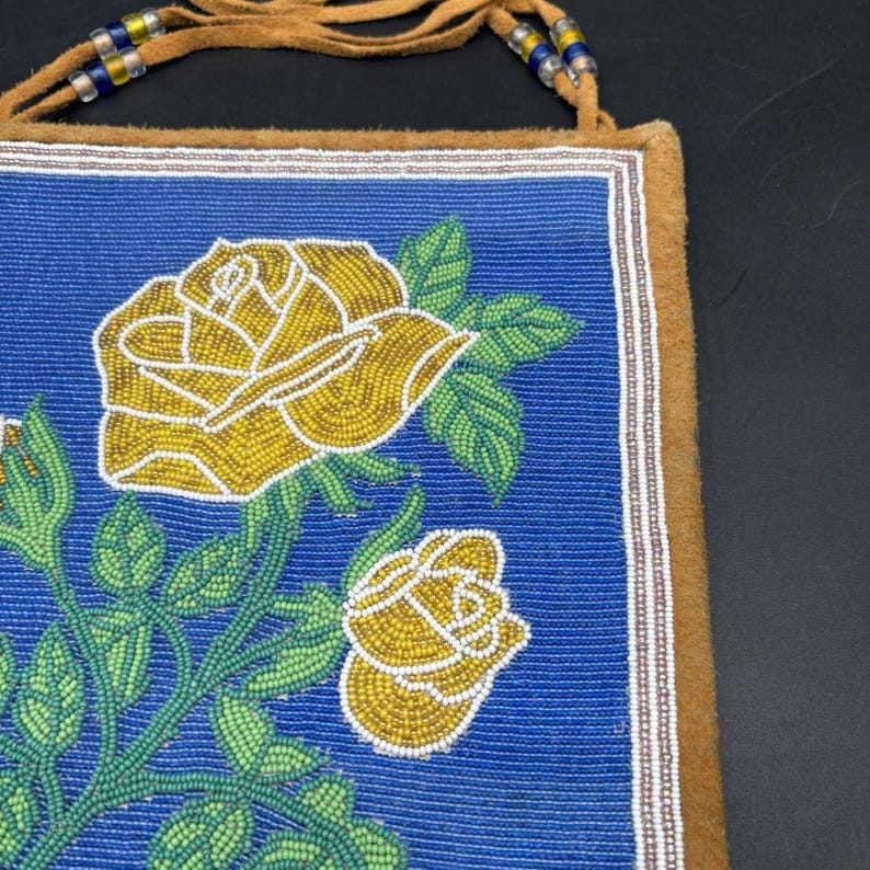 Sac à bandoulière en cuir perlé à la main vintage Roses florales + revers en laine Pendleton image 10