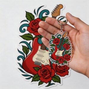 Op de afbeelding: Een rustiek houten bord met de tekst "Welcome to our home" in witte letters. Het bord heeft een verweerde afwerking en een eenvoudig, uitnodigend ontwerp.