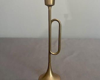 VTG mässings trumpet avsmalnande ljusstake dekor 8,25” cottagecore
