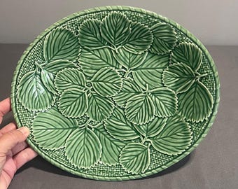 VTG Bordallo Pinheiro Erdbeerblatt Servierplatte Grün gemasert 30,5x24,5 cm