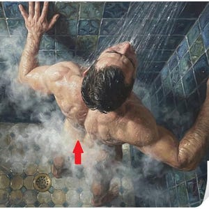 Può includere: Dipinto artistico di una persona sotto la doccia, con acqua che cade. Le braccia della persona sono tese e il vapore riempie l'aria. Le pareti della doccia sono piastrellate in tonalità di blu e verde.