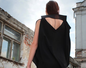 Avant garde black asymmetrical top | Slow fashion