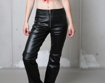 Pantalones de cuero acampanados con cremallera frontal / Pantalones unisex de campana con cinturón de cuero
