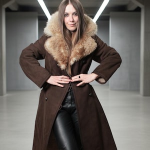 70s Long shearling Afghan coat / Double breasted brown sheepskin maxi coat with a belt