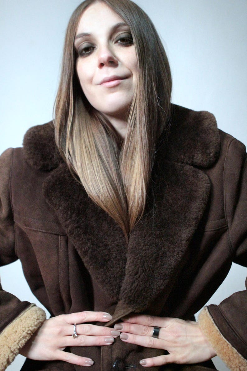 mens brown sheepskin coat with large collar and beige shearling interior