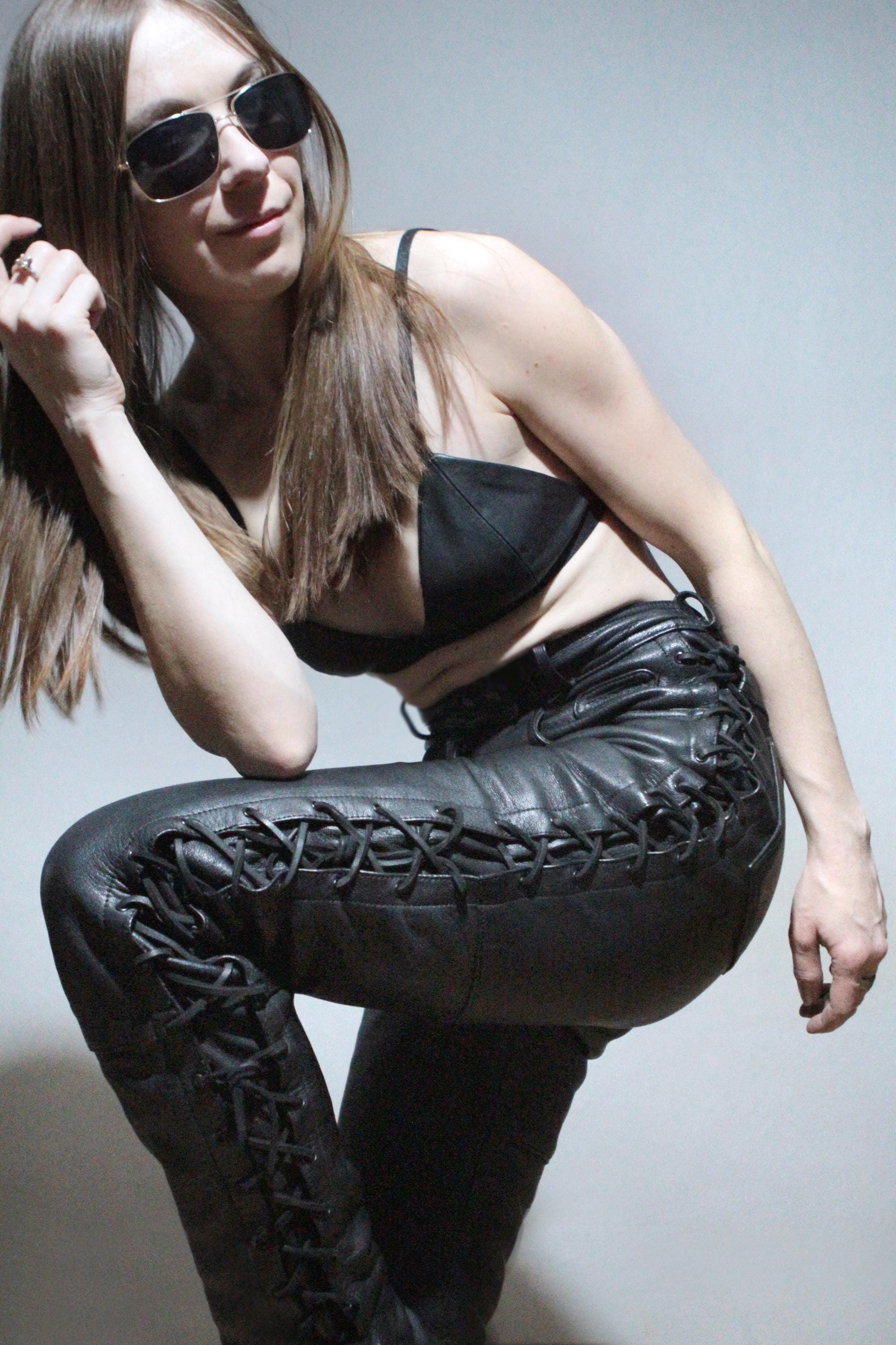 美品【HYKE(ハイク)】 ECO-LEATHER PANTS BLACK 2 31I1hDMFoGL.jpg