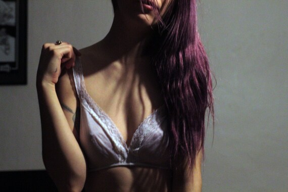 70s Floral Lace Bralette / Vintage Lingerie / Cham
