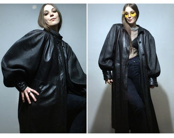 Long leather coat with pleated sleeves / 90s Vintage designer leather trench coat made in the USA