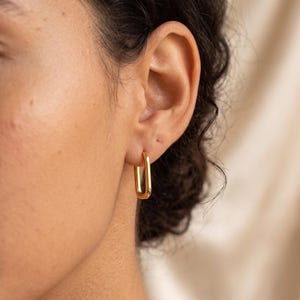 18K Gold Filled Square Hoop Earrings, Geometric Huggie Hoops, Minimalist Dainty Earrings, Modern Everyday Jewelry, Stylish Gift for Her
