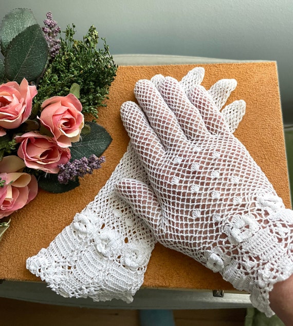 Darling White Netted Gloves with Lace Trim - image 1