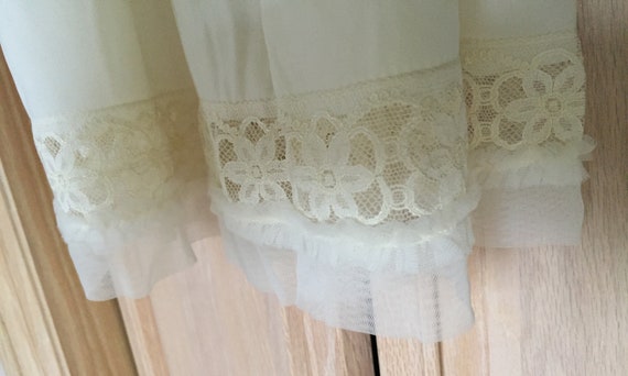 Lovely Off-White or Ivory Sheer Negligee from 194… - image 6