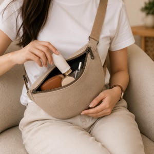 Fanny Pack Sewing Pattern PDF | Crossbody Belt Bag | Waist Bag DIY | Floral Meadow | A0 A4 US Letter | Crescent Bag Easy Beginner Pattern image 3