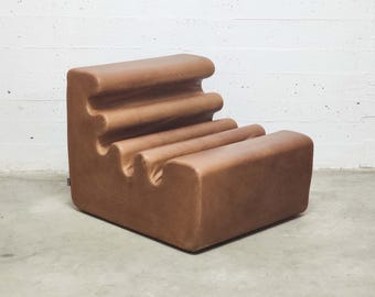 Fauteuil Karelia en Cuir Marron par Liisi Beckmann pour Zanotta