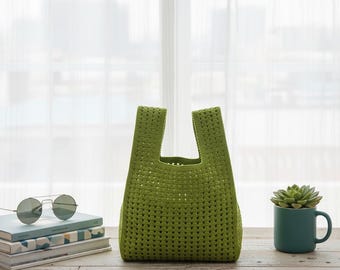 Knit Knot Wrist Bag for Women, Mini Handmade Tote, Colorful Stripe Casual Shopping Bag