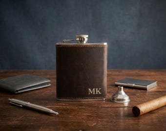 Custom Leather Flask for Boyfriend – Engraved 6oz Whiskey Flask, Birthday Gift for Him, Men's Keepsake