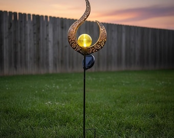 Lampada da giardino a forma di luna solare / Decorazione da esterno in filigrana di metallo / Lanterna artistica celeste per giardino / Illuminazione impermeabile per vialetti / Idea regalo per giardinieri / 76 cm
