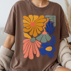 Abstract Floral Shirt, Retro Botanical Art Tee, Groovy Boho Graphic T-Shirt Comfort Colors®
