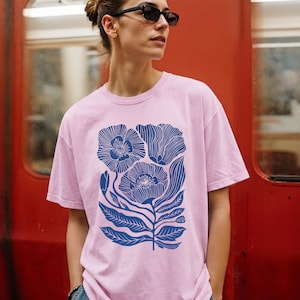 Blue Floral Line Art Shirt, Botanical Flower T-Shirt, Abstract Floral Tee, Garden Lover Gift, Unisex Comfort Colors®