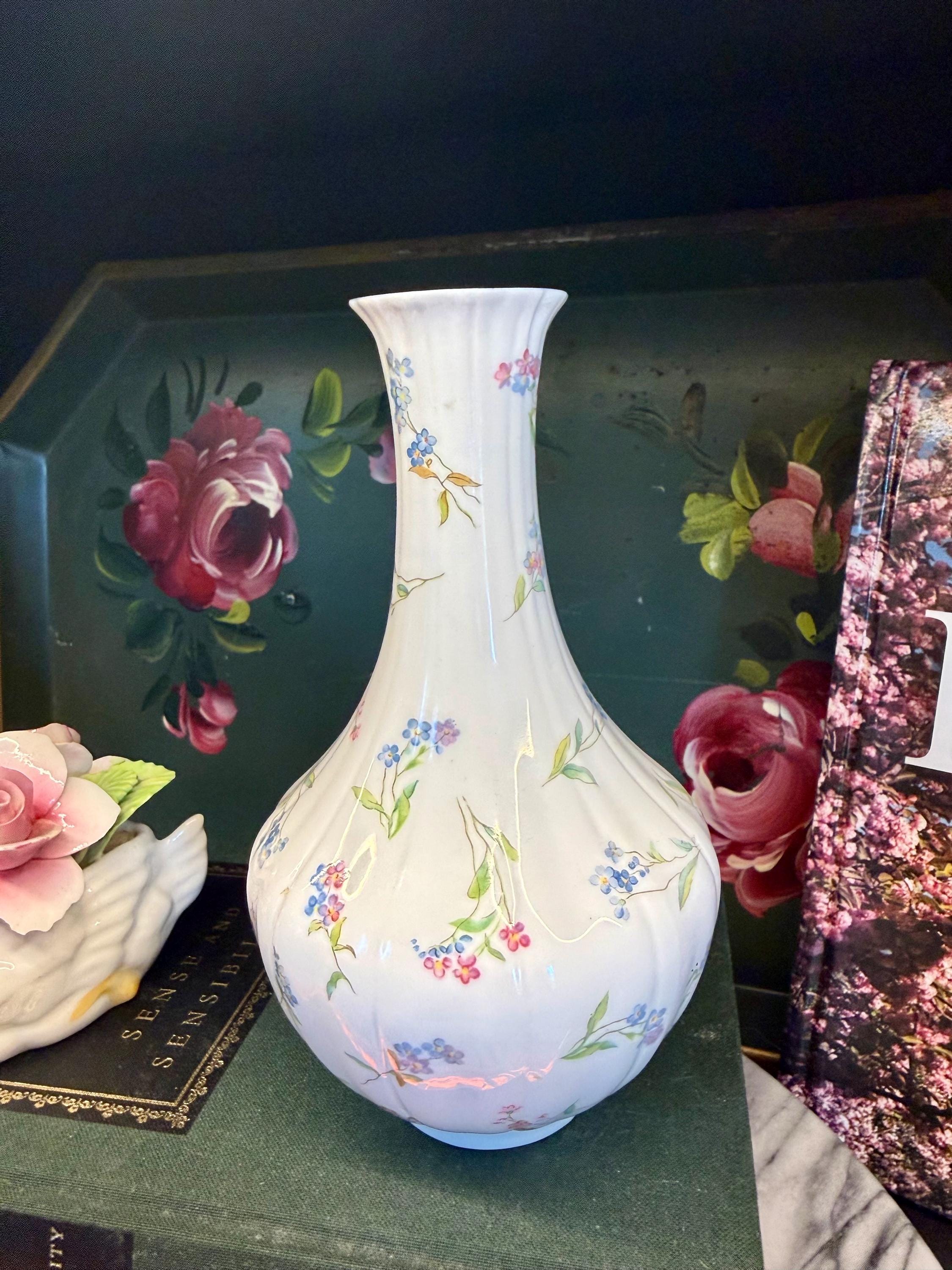 Worcester Small Vase - Etsy