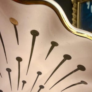 Anthropologie roze en gouden schaal - art deco afbeelding 5