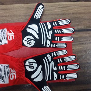 Guantes de carreras inspirados en Charles Leclerc / Simulación y carreras de karts imagen 2