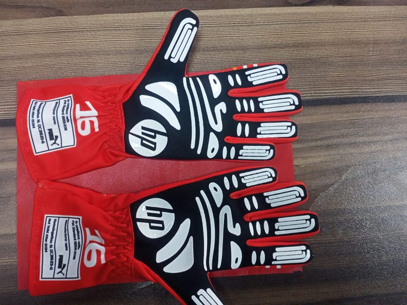 Guantes de carreras inspirados en Charles Leclerc / Simulación y carreras de karts imagen 2
