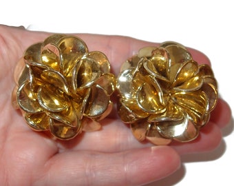 LARGE Gold-tone Flower Petal 80s Clip-on Earrings