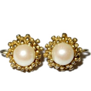 Small Gold-tone Pearl Vintage Earrings