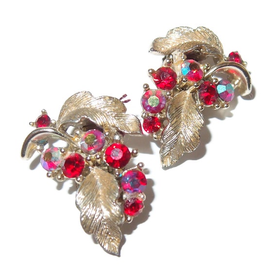 LISNER Red Rhinestone Leaf Clip-on Earrings - image 1