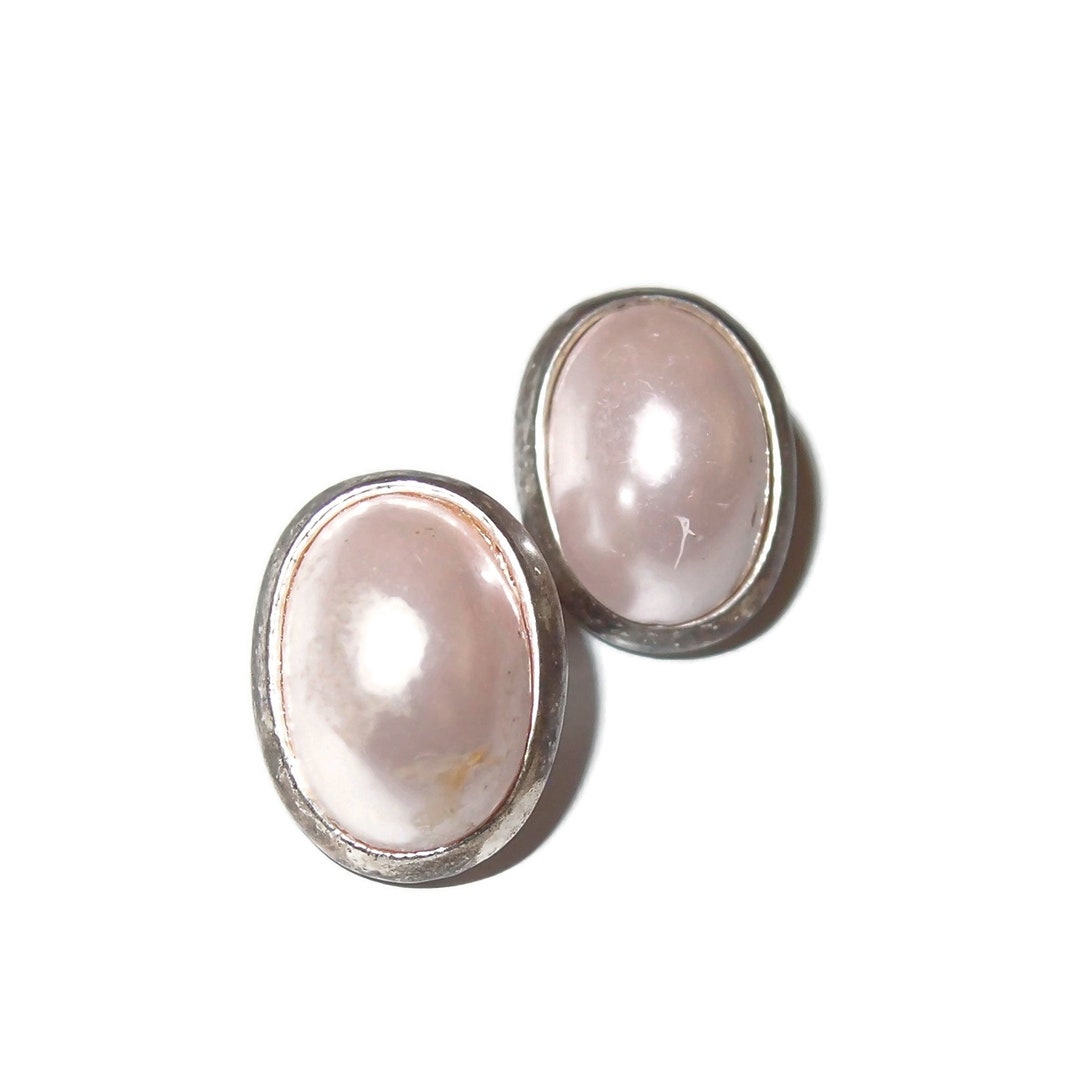 Olivia Button Earrings - Blush