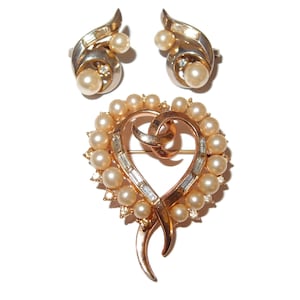 Alfred Philippe TRIFARI Vintage Pearl Rhinestone Heart Pin and Earring Set