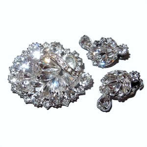 WEISS Clear Ice Rhinestone Outstanding Brooch Earring Set