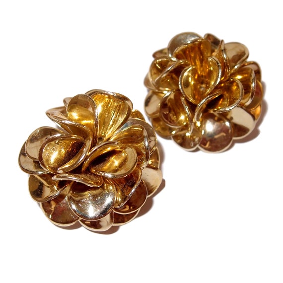 LARGE Gold-tone Flower Petal 80s Clip-on Earrings - image 2