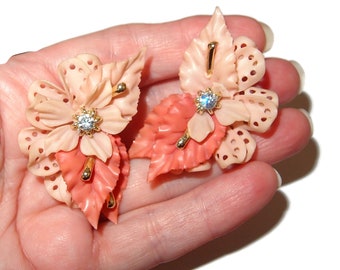 Large Plastic Coral/Peach Flower Rhinestone Clip-on Vintage Earrings