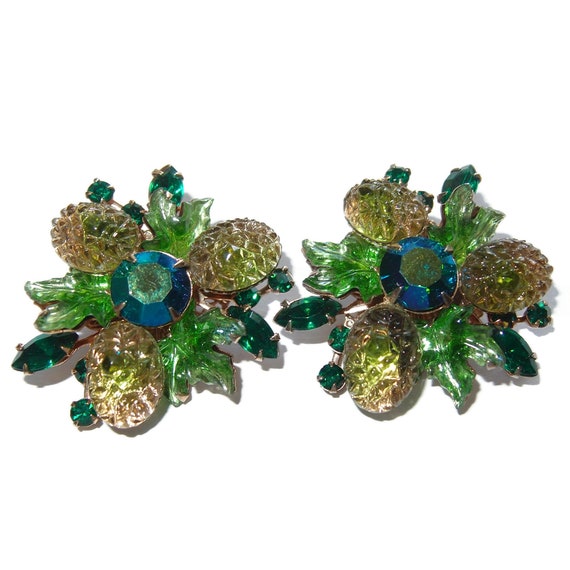 Clip-On Vintage Fruit Bowl Earrings main image 0
