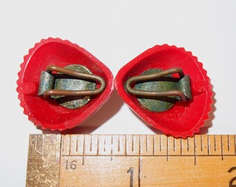 Boucles D'oreilles Vintage En Pâte De Verre Rouge - Forme Coquillage, Fermoir Clips, Occasion