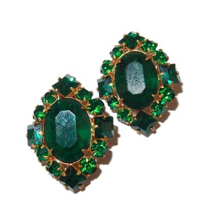 Unmarked Schreiner Green Rhinestone Vintage Earrings
