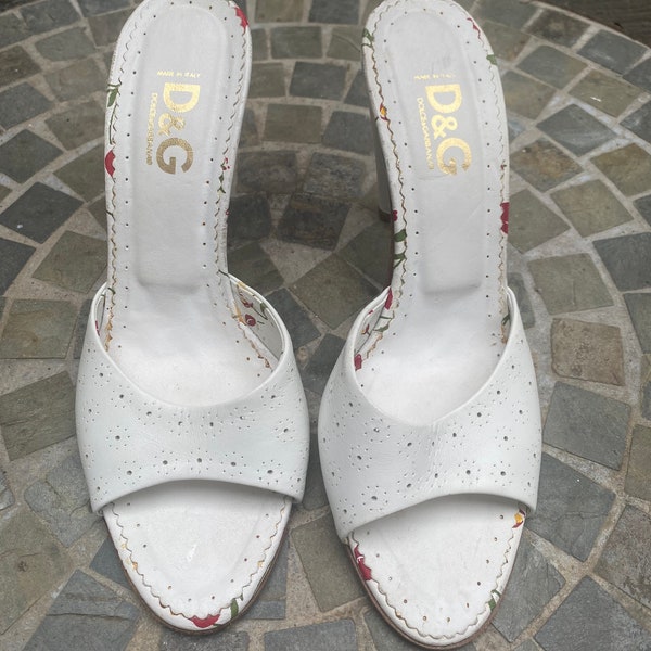D&G Dolce and Gabbana White Leather Mules size 37