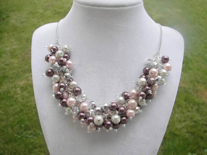 Plum Pearl Cluster Necklace: Pink