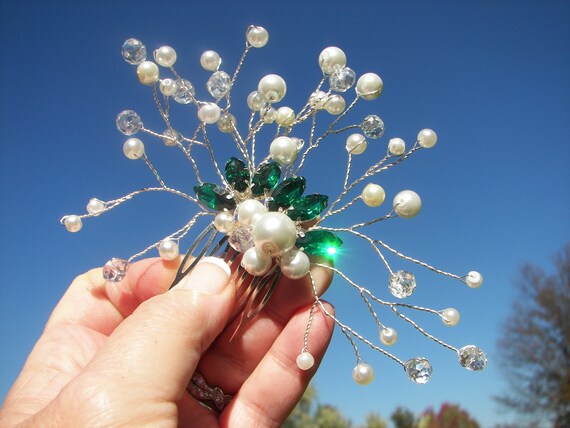 Pearl & Emerald Crystal Bridal Hair Comb: Wedding Headpiece  display picture 1