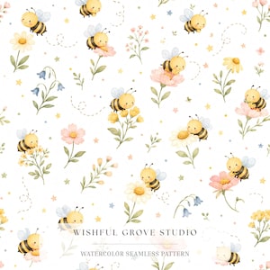 Può includere: Un motivo continuo con illustrazioni ad acquerello di api gialle e nere, fiori rosa e bianchi e piccole stelle su sfondo bianco. Il testo WISHFUL GROVE STUDIO e WATERCOLOR SEAMLESS PATTERN è stampato al centro dell'immagine.