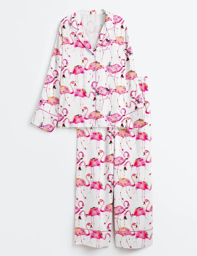 Flamingos Making A Splash Long Sleeve Satin Pajama Set, Pink Flamingo Print Luxury Loungewear, Tropical Summer Vacation Sleepwear afbeelding 5