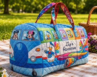 Bolso de mano personalizado de Mickey Mouse y sus amigos con forma de avión, bolso de viaje personalizado con nombre de Disney, regalo único para fans de los dibujos animados, bolso mágico para vacaciones.
