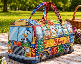 Bolso de mano personalizado con diseño de autobús escolar de Donald Duck, regalo personalizado para fans de Disney, bolso de viaje infantil con diseño acolchado único, idea de regalo de cumpleaños.
