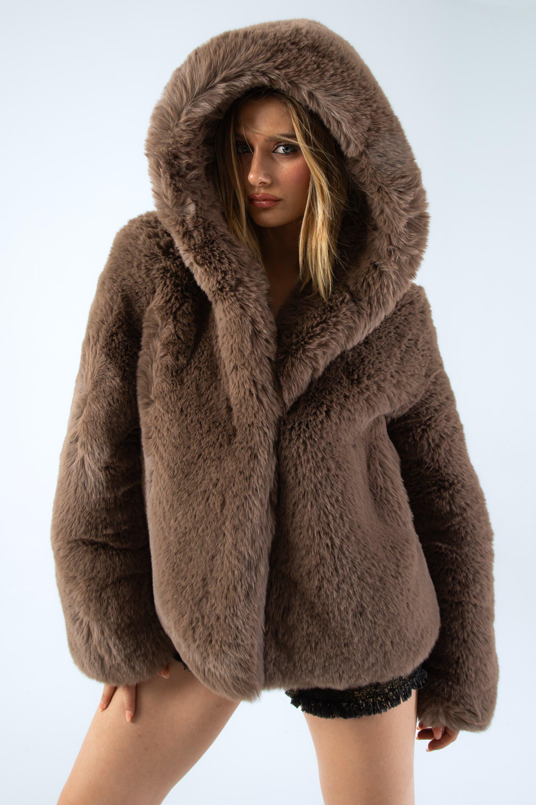 Cappotto di pelliccia di CONIGLIO BIANCO con cappuccio e volpe! Ordina qualsiasi colore! Nuova pelliccia autentica naturale! - Italia