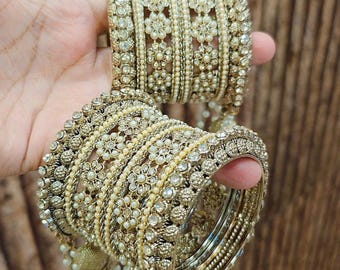 Designerski zestaw bransoletek Jhumka z masywnymi perłami dla kobiet, idealny na święta i imprezy