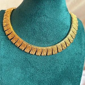 Cleopatra Statement Gold Tone Necklace  Feathered Links Retro Vintage Choker Textured Wide Link 1970/80&#39;s