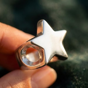 Anello a stella in argento sterling, gioiello minimalista con motivi celestiali, anelli unici
