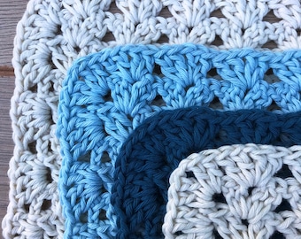 Crochet Pattern Wash Cloth and Face Scrubbie Iris Stitch Digital PDF / 4 sizes to make!